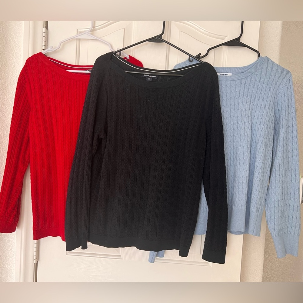 Women’s Cable-Knit Crew Neck Sweater Bundle